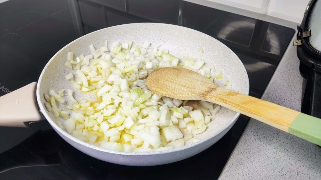 podsmażanie cebuli
